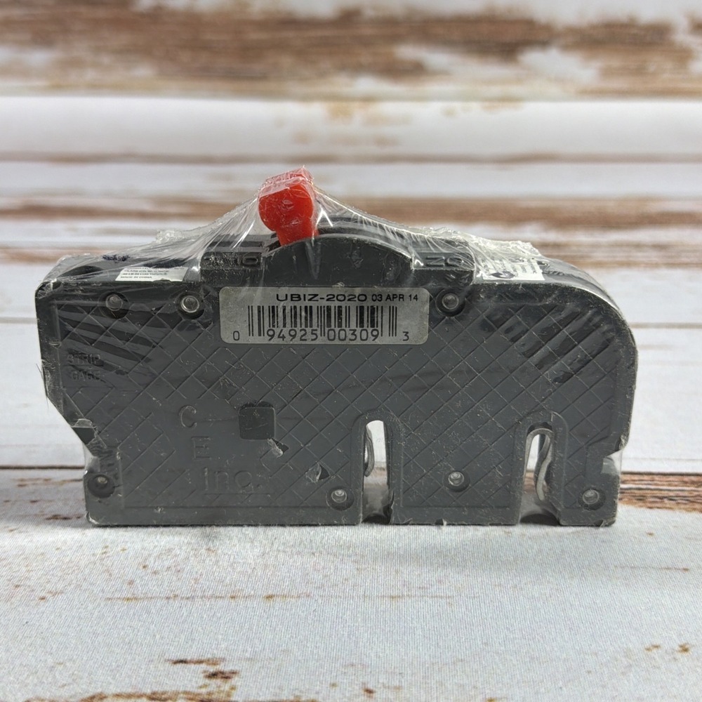 UBI VPKUBIZ2020 20A Single‑Pole Twin Circuit Breaker Gray – New